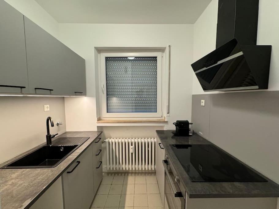 Zentrale In Nahe Messe & Rhein Apartment